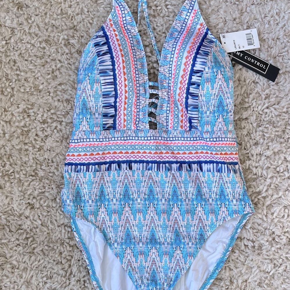 La Blanca One Piece Swimsuit 12